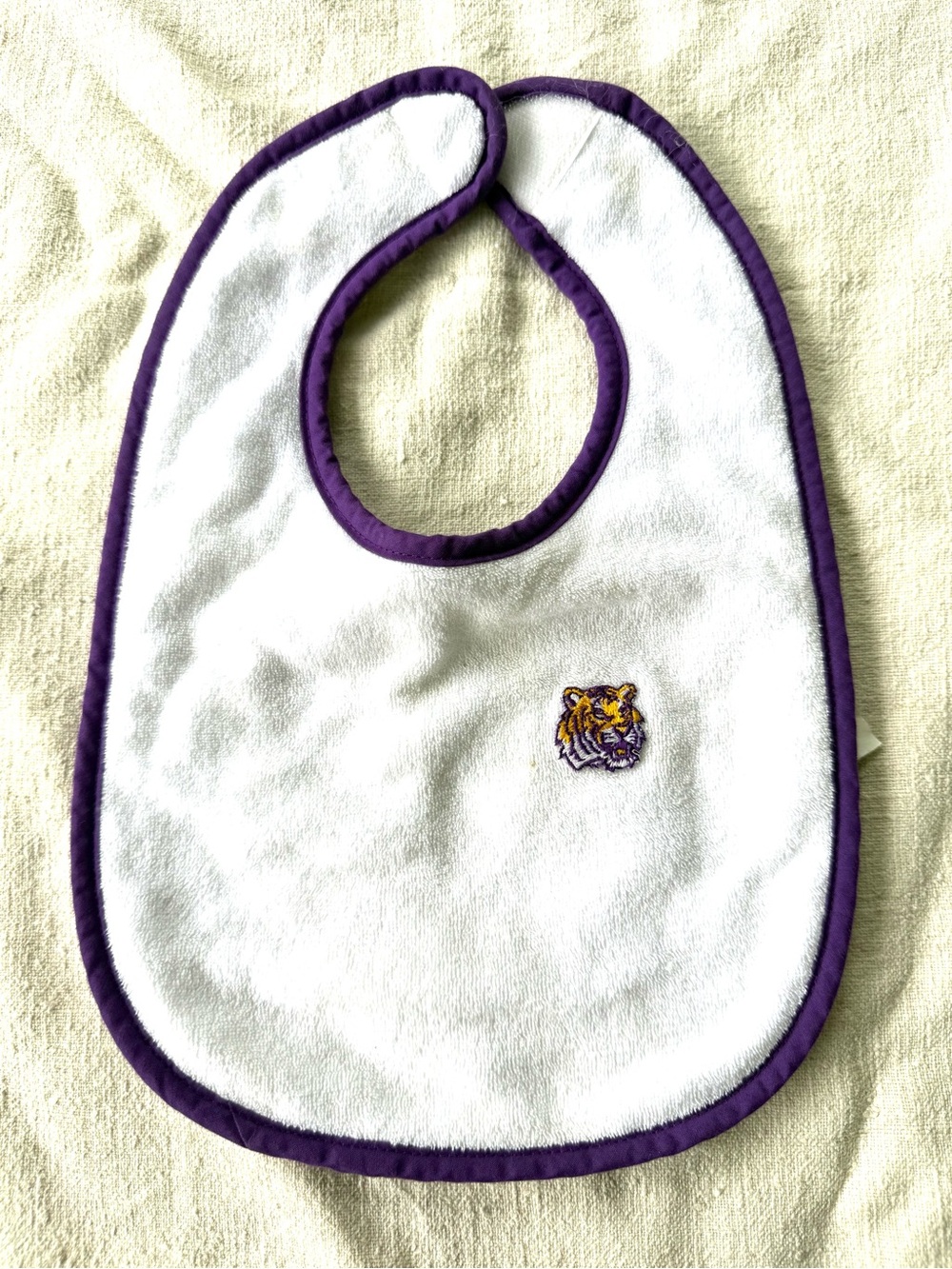 LSU Reebok Heisman Collection Baby Onesie 6-9 month + Bib & rally/burp towel - Picture 6 of 12